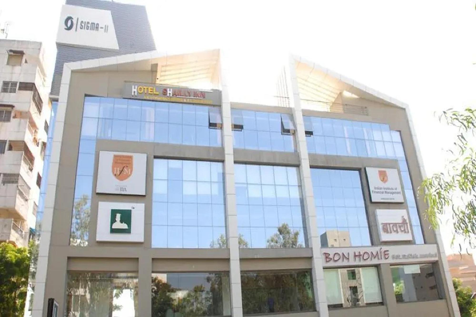 Hotel Shailly Inn Ahmedabad Extérieur photo