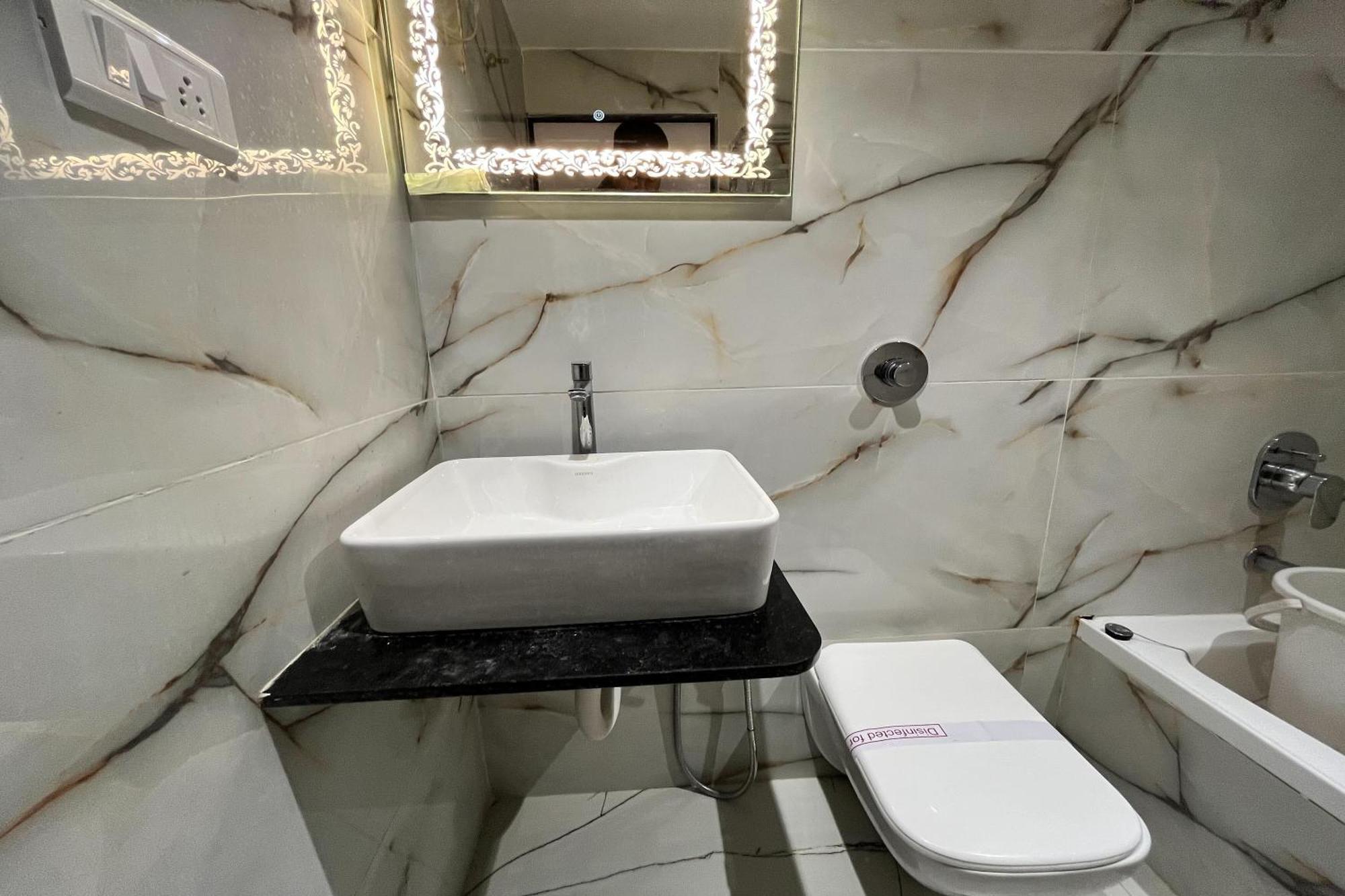 Hotel Shailly Inn Ahmedabad Extérieur photo