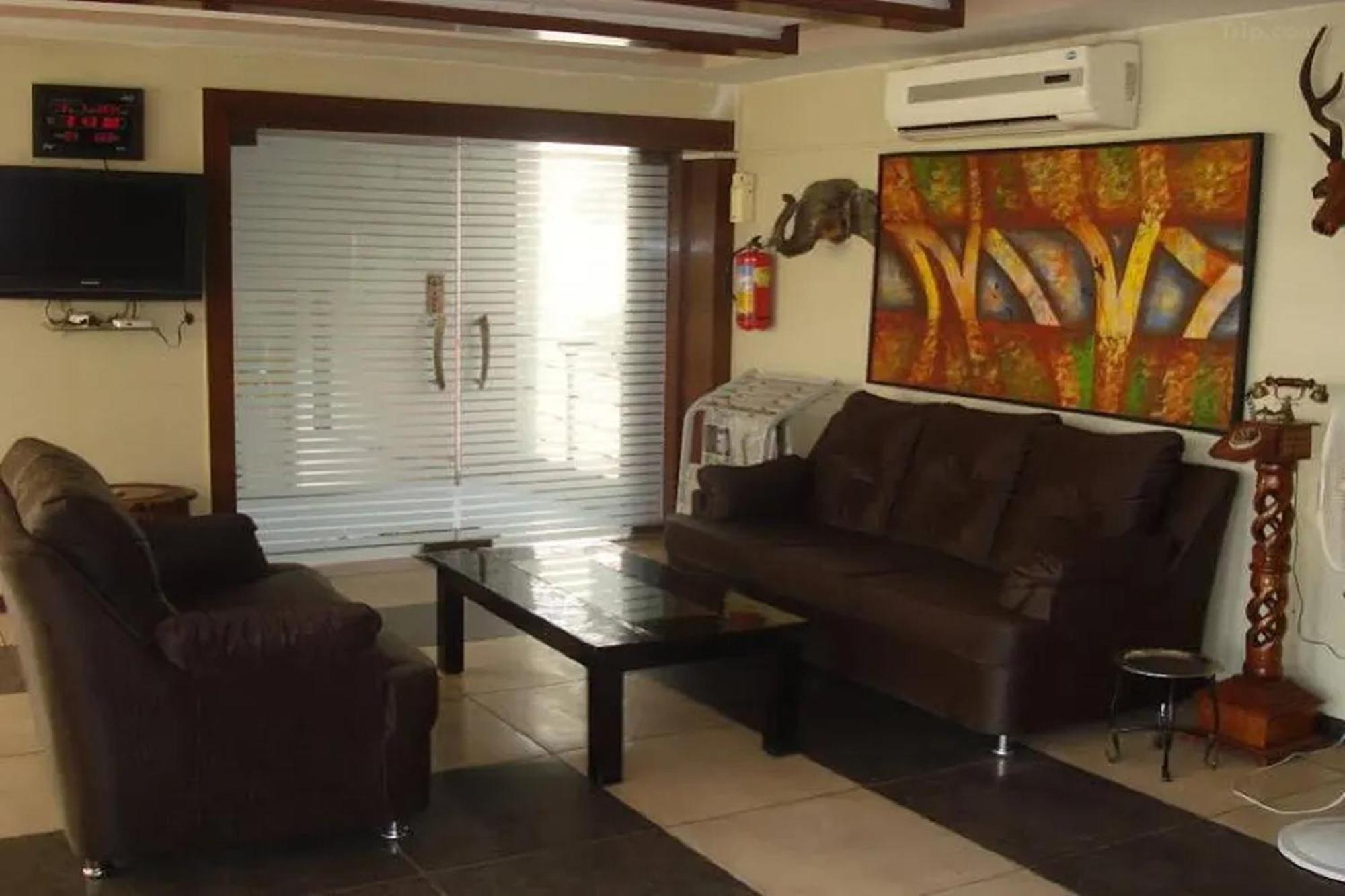 Hotel Shailly Inn Ahmedabad Extérieur photo