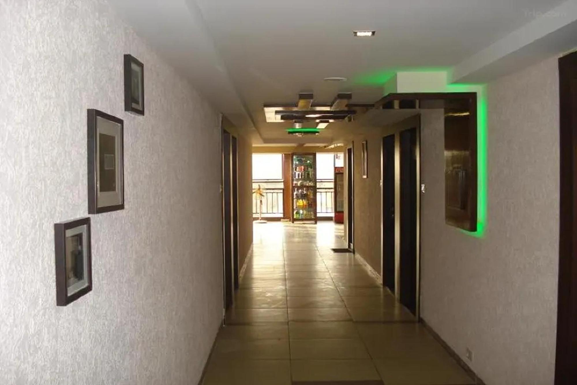 Hotel Shailly Inn Ahmedabad Extérieur photo