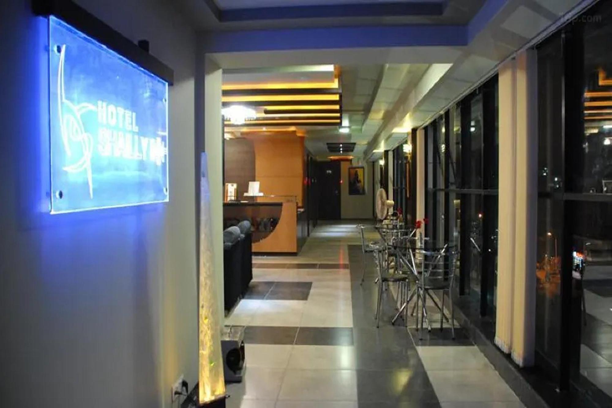 Hotel Shailly Inn Ahmedabad Extérieur photo