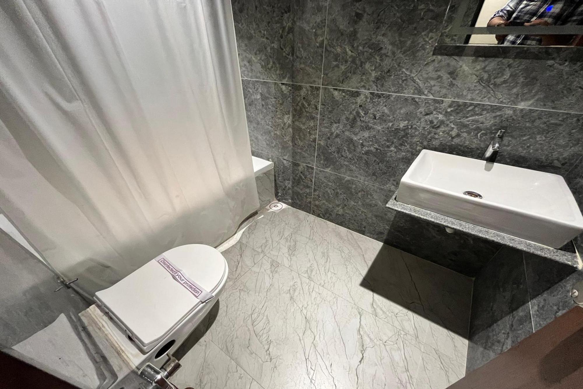Hotel Shailly Inn Ahmedabad Extérieur photo